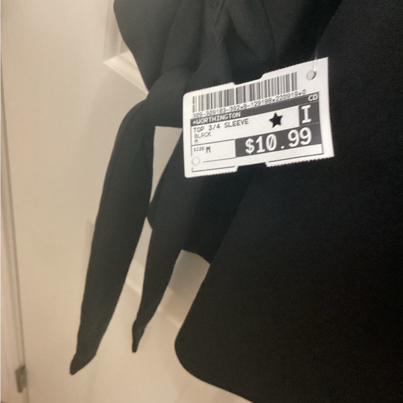 Black peep shoulder top with tie sleeve - Picture 5 of 5